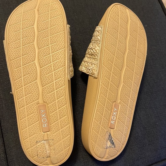 ROXY slides, tan woven front - Picture 4 of 4
